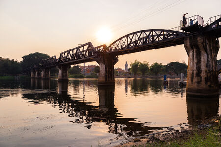 Il Ponte sul Fiume Kwai, Kanchanaburi, Thailandia